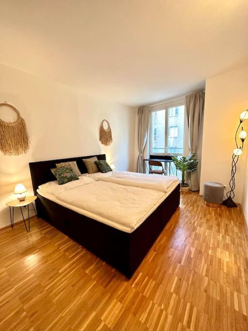 3-Room Vienna Centrale Suite Kültér fotó