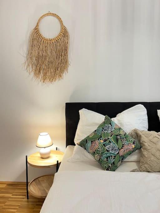 3-Room Vienna Centrale Suite Kültér fotó